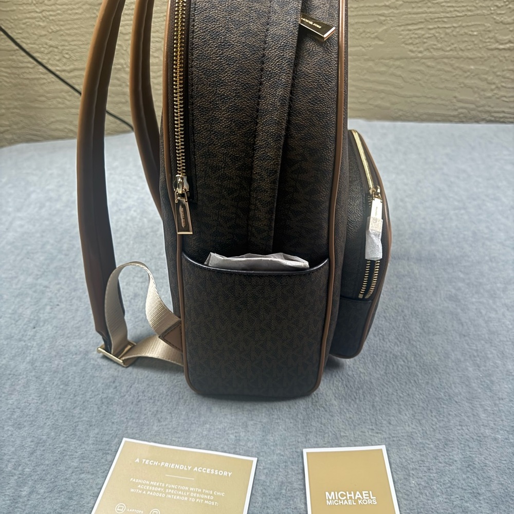 NWT Michael Kors Brown Backpack Classic Design - Picture 3 of 5